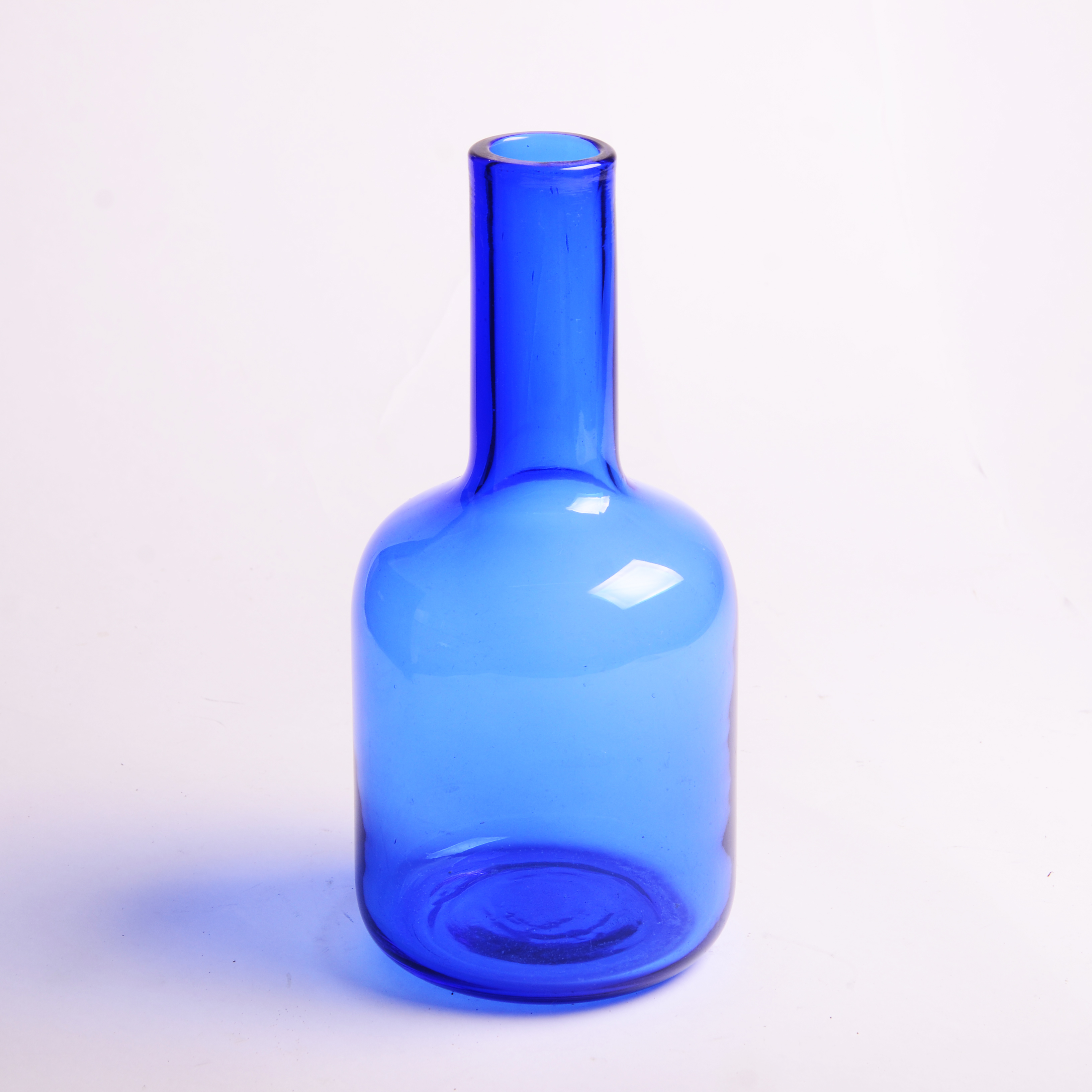 Hecho de dígito Volverse Botella cristal azul royal – Punta cana party